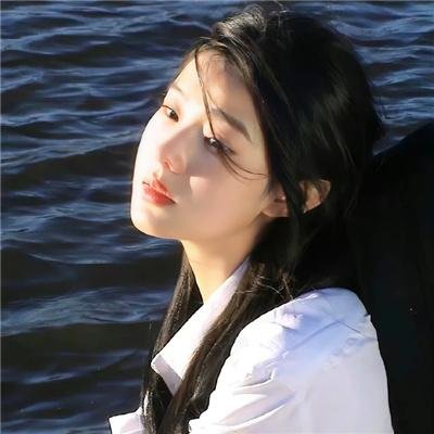 墙里的女人
